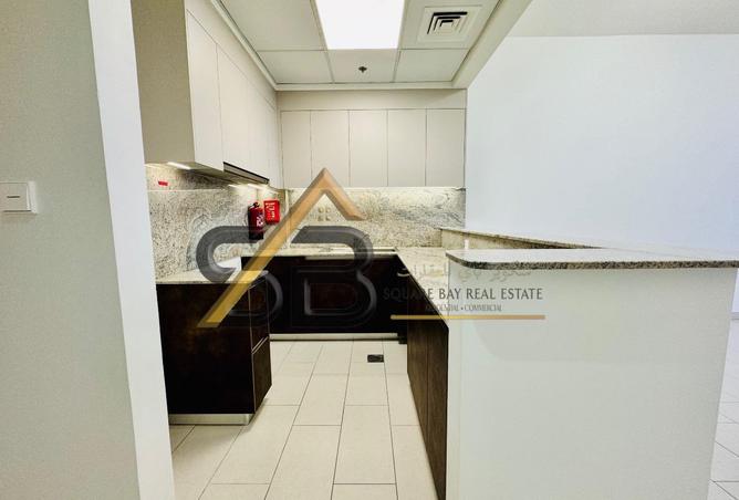 77400342 - Property Image 3