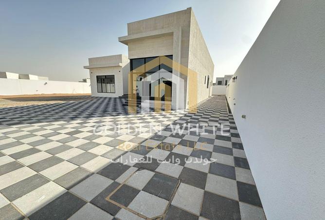 54409742 - Property Image 2