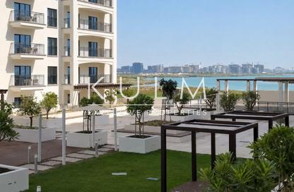 Apartment - 1 Bedroom - 2 Bathrooms for sale in Views B - Yas Golf Collection - Yas Island - Abu Dhabi Apartment - 1 Bedroom - 2 Bathrooms for sale in Views B - Yas Golf Collection - Yas Island - Abu Dhabi