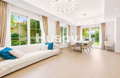 Villa - 2 Bedrooms - 3 Bathrooms for sale in Springs 3 - The Springs - Dubai