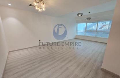 Apartment - 2 - 2 for rent in Millennium Executive Tower - Sheikh Zayed Road - Dubai