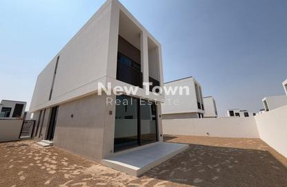 Villa - 3 - 3 for sale in Fairway Villas 2 - Emaar South - Dubai South (Dubai World Central) - Dubai Villa - 3 - 3 for sale in Fairway Villas 2 - Emaar South - Dubai South (Dubai World Central) - Dubai