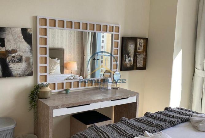 77802000 - Property Image 3