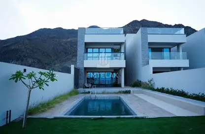 Villa - 5 Bedrooms - 6 Bathrooms for sale in Ocean Living - Sharm - Fujairah