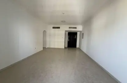 شقة - 2 غرف نوم - 2 حمامات للايجار في المجاز 2 - المجاز - الشارقة