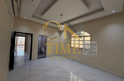 Villa - 5 Bedrooms - 6 Bathrooms for rent in Al Mowaihat 3 - Al Mowaihat - Ajman