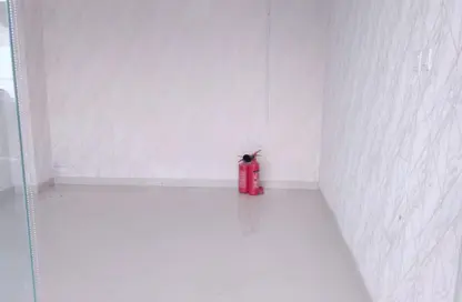 Shop - Studio - 1 Bathroom for rent in Al Nabaa Building - Al Naba'ah - Al Sharq - Sharjah