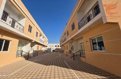 مجمع سكني - 4 غرف نوم - 3 حمامات للايجار في القصيدات - رأس الخيمة