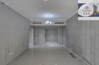 Apartment - 2 Bedrooms - 3 Bathrooms for rent in Al Khan Corniche - Al Khan - Sharjah