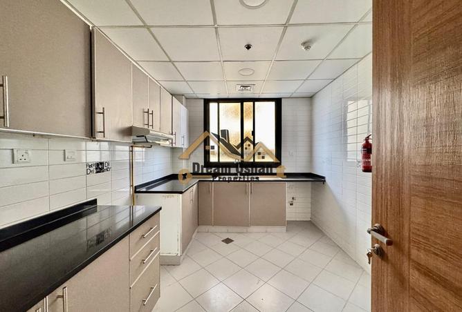 70302127 - Property Image 2