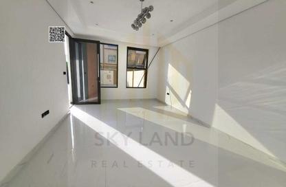 Townhouse - 5 Bedrooms - 7 Bathrooms for sale in Al Yasmeen 1 - Al Yasmeen - Ajman