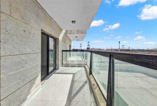 81922569 - Property Image 3