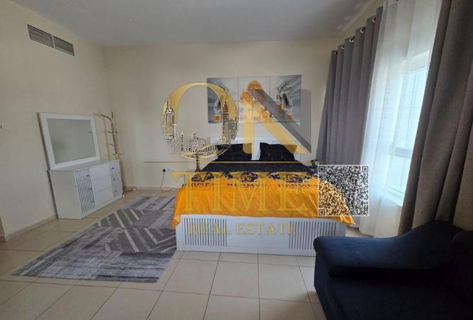 74233707 - Property Image 2