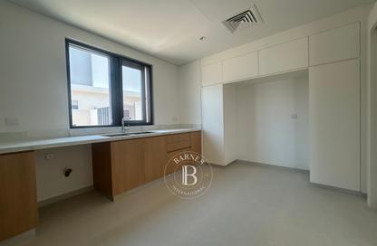 Townhouse - 4 - 6 for rent in Jebel Ali Village Townhouses - Jebel Ali Village - Jebel Ali - Dubai