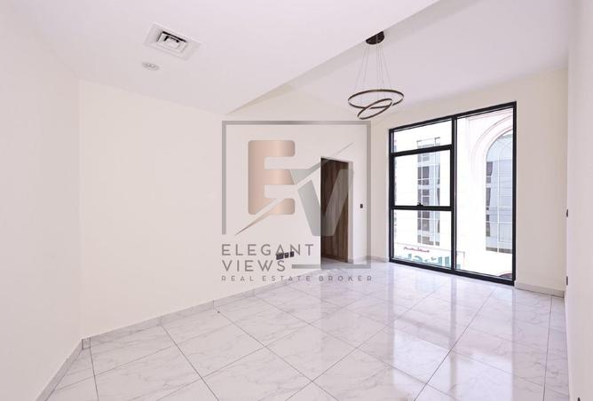 74235793 - Property Image 3