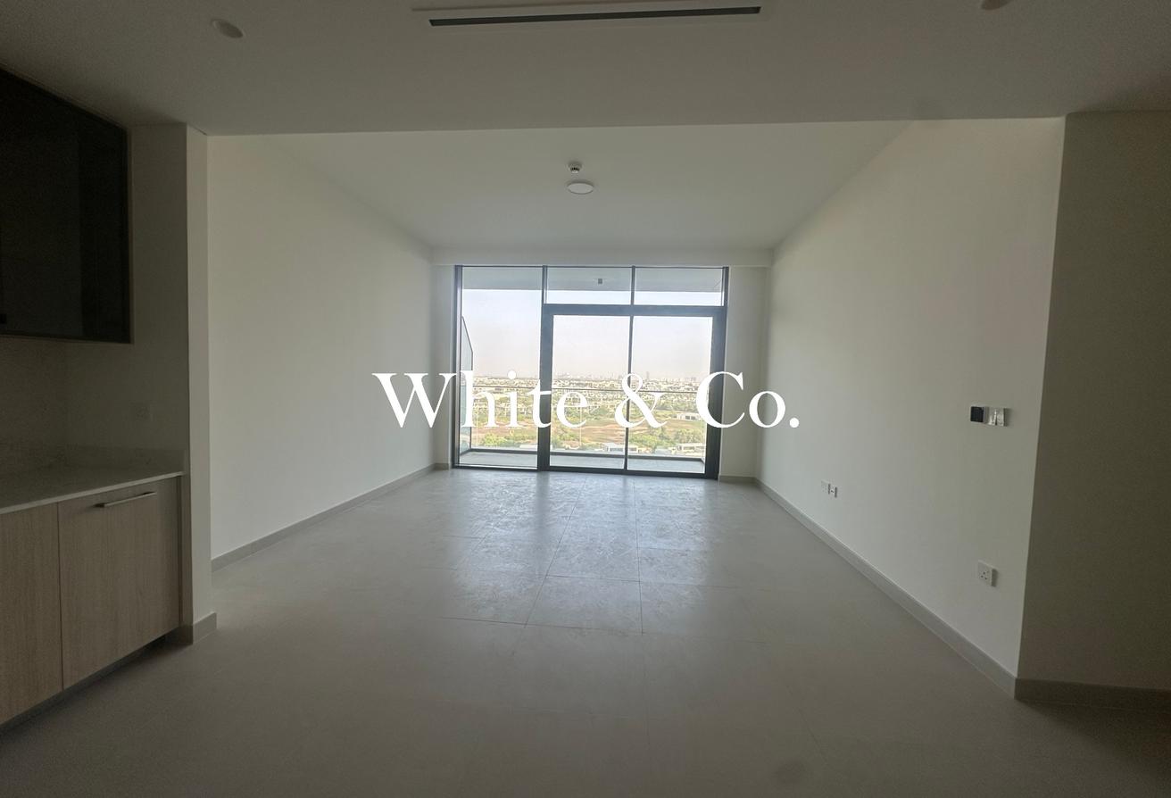 Golf Course View| Vacant| Great Amenities photo 3