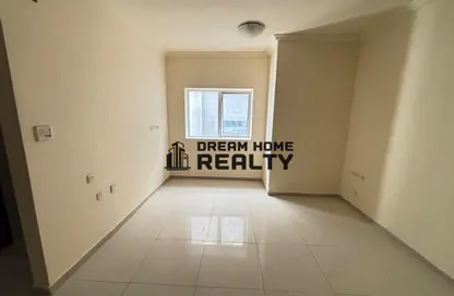 شقة - 1 حمام للايجار في برج منازل 5 - شارع التعاون - التعاون - الشارقة