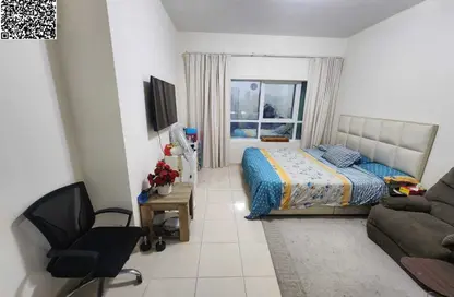 شقة - غرفة نوم - 2 حمامات للبيع في أورينت تاور 2 - أورينت تاور - البستان - عجمان