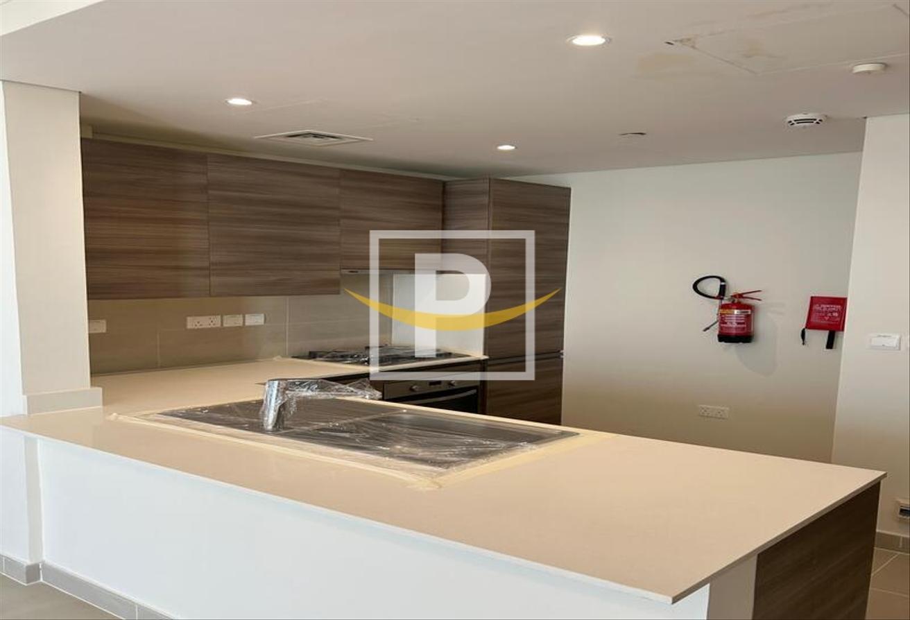 1BHK Burj Khalifa View | Near Business bay Metro photo 6