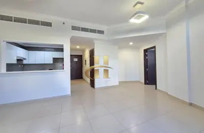 شقة - غرفة نوم - 2 حمامات للايجار في ارت جاردنز المبنى أ - آشلي هيلز - ارجان - دبي