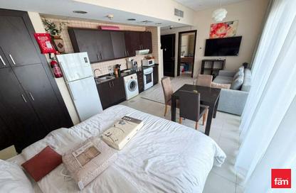 Apartment - Studio - 1 Bathroom for rent in The Royal Oceanic - Dubai Marina - Dubai