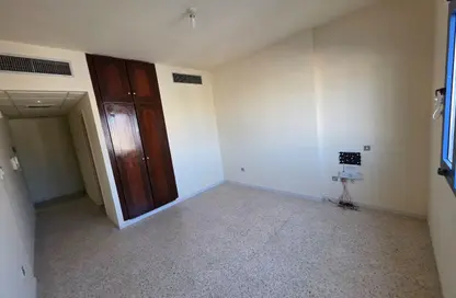 شقة - 1 حمام للايجار في الوحدة - أبوظبي
