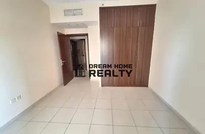 Apartment - 1 Bedroom - 2 Bathrooms for rent in Thuraya Al Majaz Building - Al Majaz 3 - Al Majaz - Sharjah