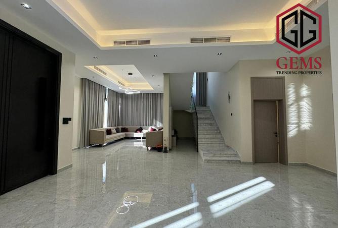 73443310 - Property Image 2