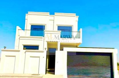 Villa - 4 - 5 for rent in Tilal City D - Tilal City - Sharjah
