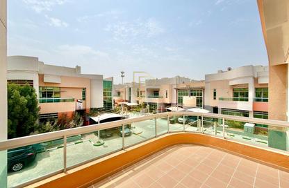 Villa - 5 Bedrooms - 7 Bathrooms for rent in Al Dhabi Residence complex - Khalifa Park - Eastern Road - Abu Dhabi