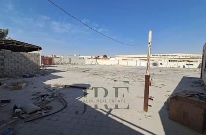 مستودع - استوديو - 4 حمامات للايجار في الصجعة الصناعية - الصجعة - الشارقة