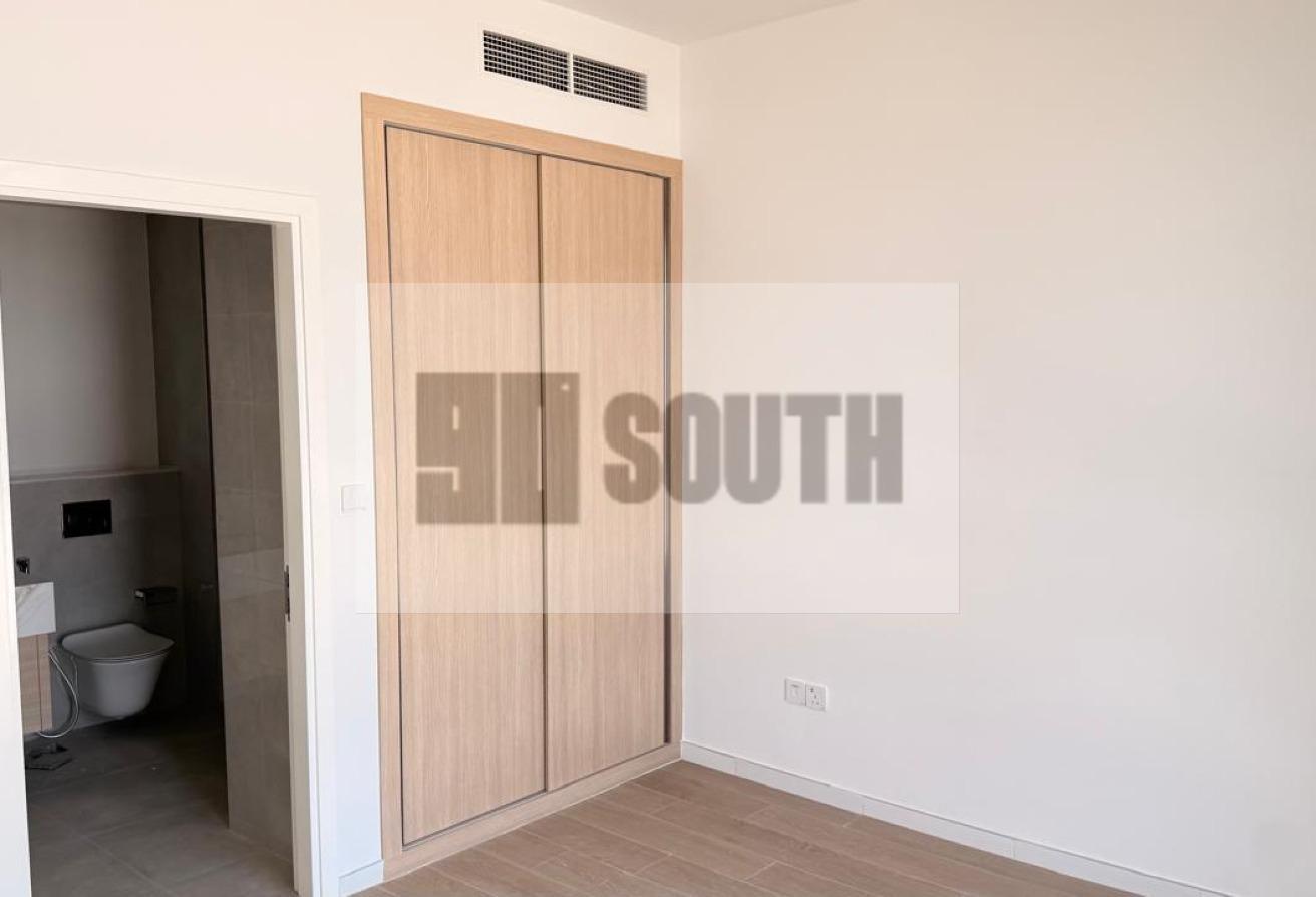Internal Single Row | Large Plot |Ready to Move In photo 15