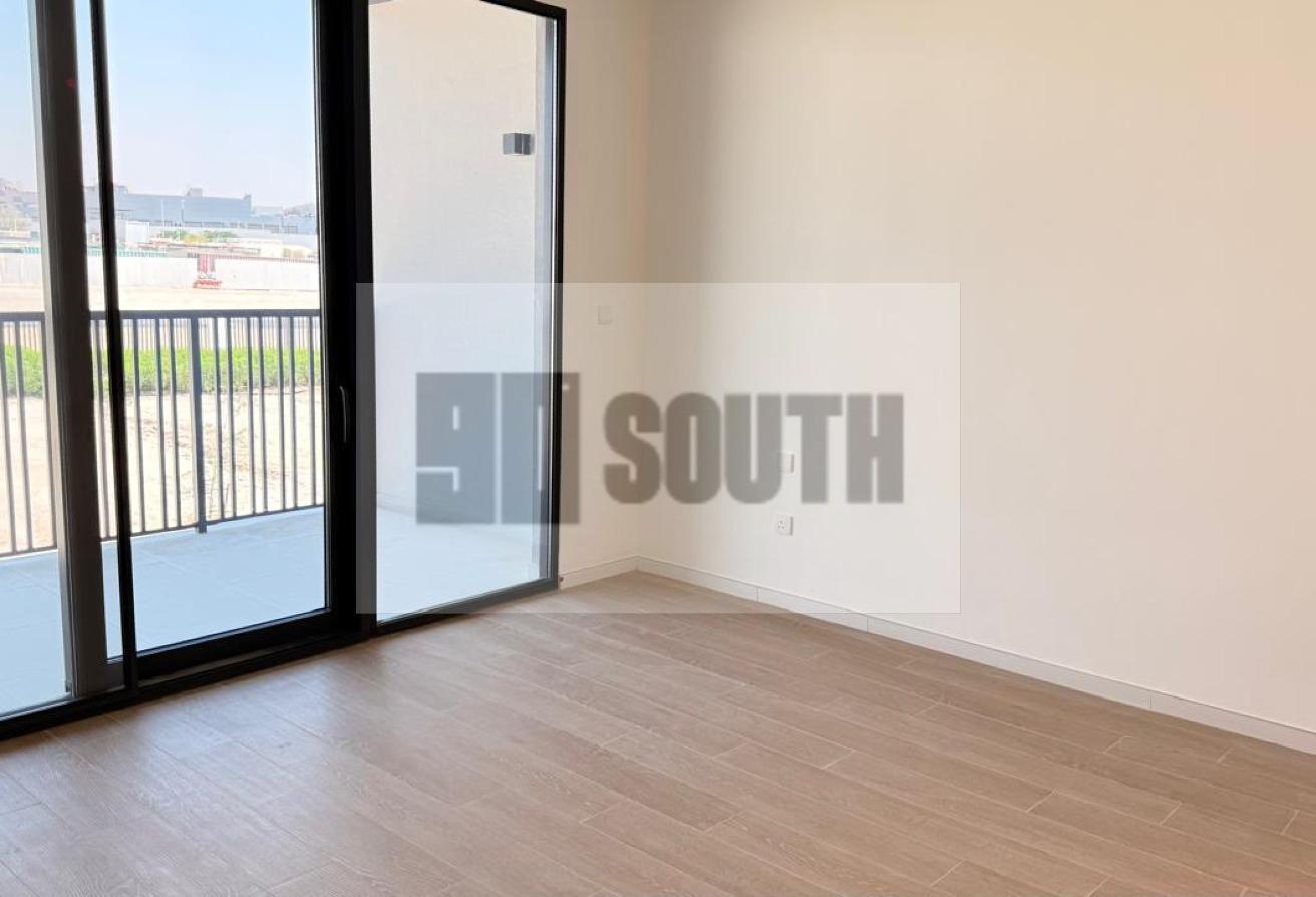 Internal Single Row | Large Plot |Ready to Move In photo 6