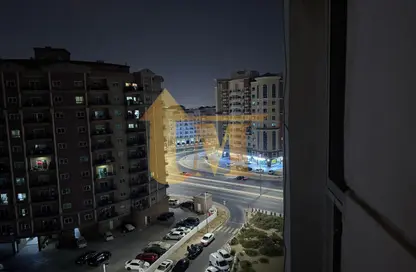شقة - 2 غرف نوم - 3 حمامات للايجار في ليدي راتان مانور - منطقة مركز الأعمال - المدينة العالمية - دبي