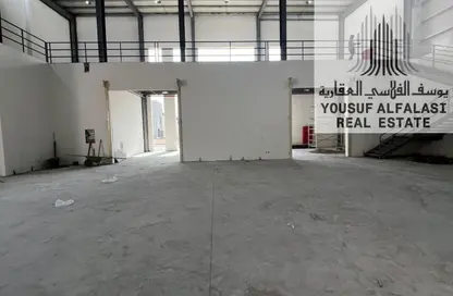 Warehouse - Studio - 2 Bathrooms for rent in Umm Al Thuoob - Umm Al Quwain