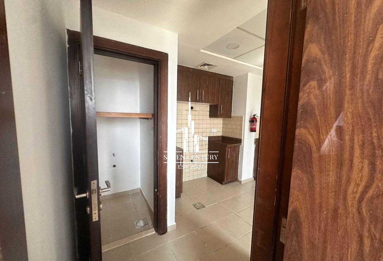 Top Quality | 3BHK | Vacant Now photo 18
