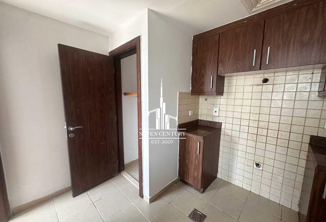 Top Quality | 3BHK | Vacant Now photo 16