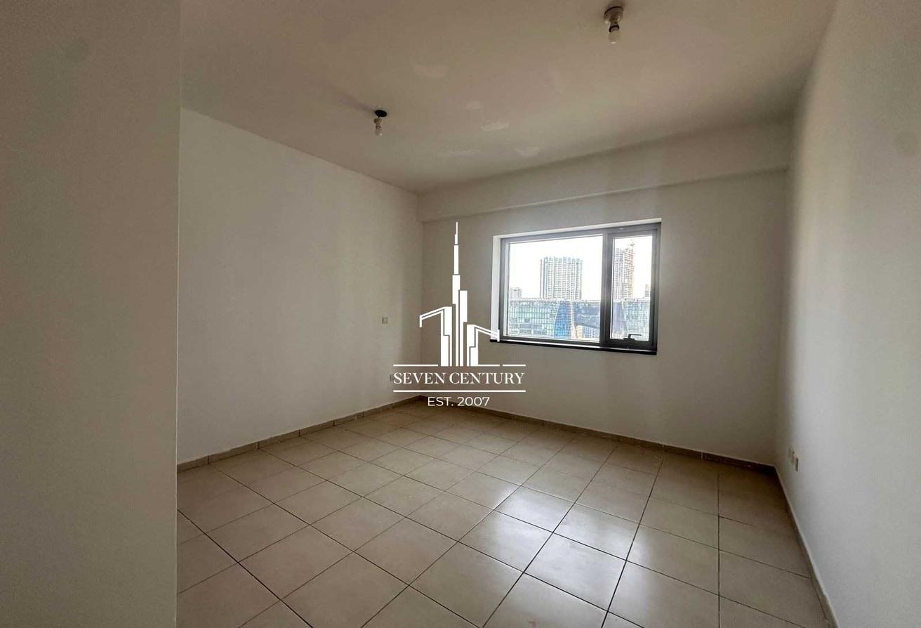 Top Quality | 3BHK | Vacant Now photo 13