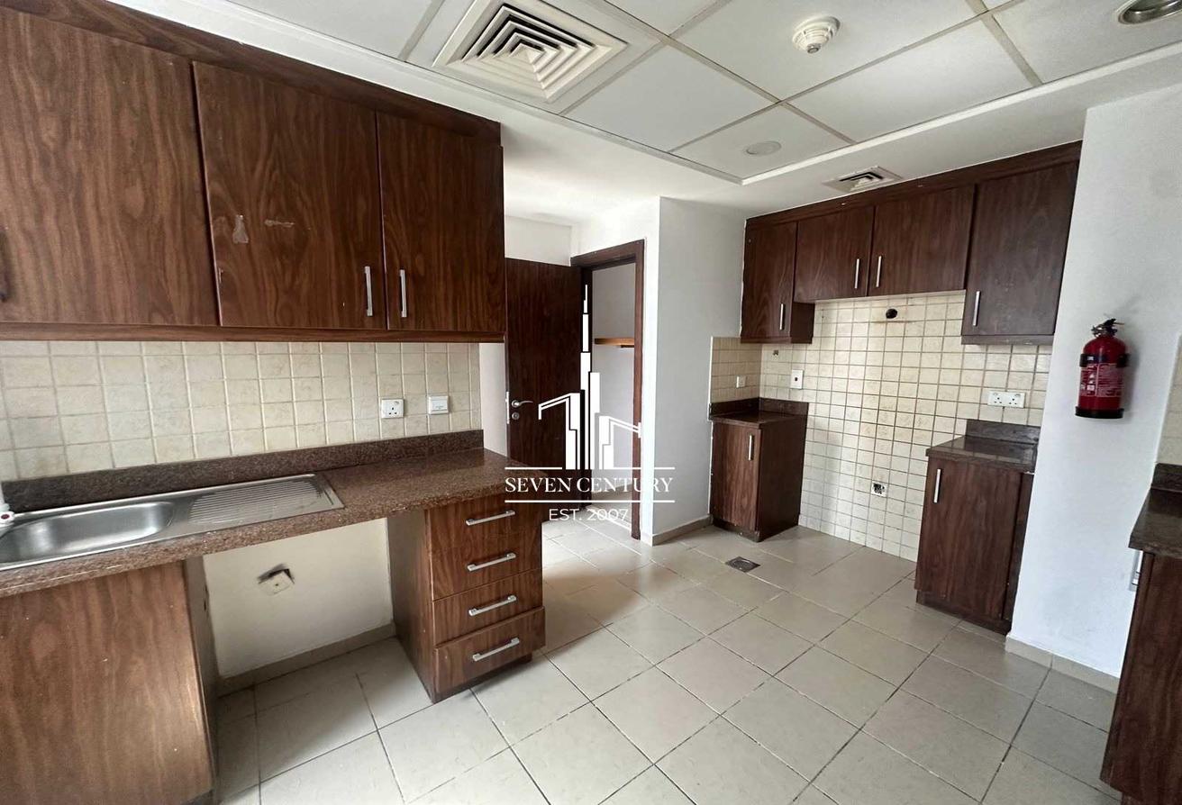 Top Quality | 3BHK | Vacant Now photo 15
