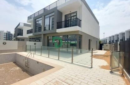 Villa - 5 Bedrooms - 6 Bathrooms for rent in 180 Degrees Villas - Liwan - Dubai Villa - 5 Bedrooms - 6 Bathrooms for rent in 180 Degrees Villas - Liwan - Dubai