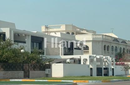 Villa - 5 - 5 for sale in Sultan Bin Zayed the First Street - Muroor Area - Abu Dhabi