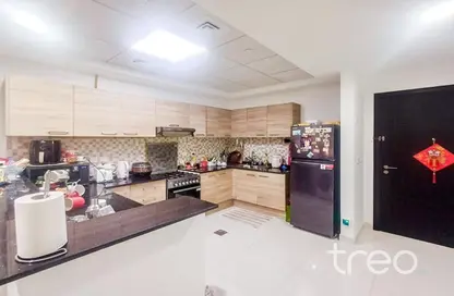 شقة - غرفة نوم - 2 حمامات للبيع في طراز عربي - مساكن القناه المائية - مدينة دبي الرياضية - دبي شقة - غرفة نوم - 2 حمامات للبيع في طراز عربي - مساكن القناه المائية - مدينة دبي الرياضية - دبي