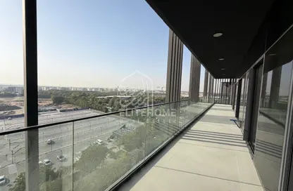 Apartment - 3 Bedrooms - 3 Bathrooms for sale in Vida 1 - Vida Residences - Aljada - Sharjah