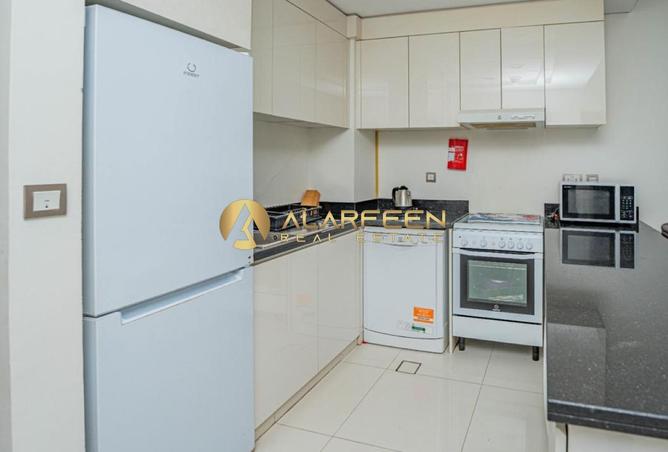 99133035 - Property Image 3