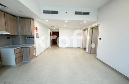 Apartment - 1 - 2 for rent in Karimian 3 - Jumeirah Garden City - Al Satwa - Dubai