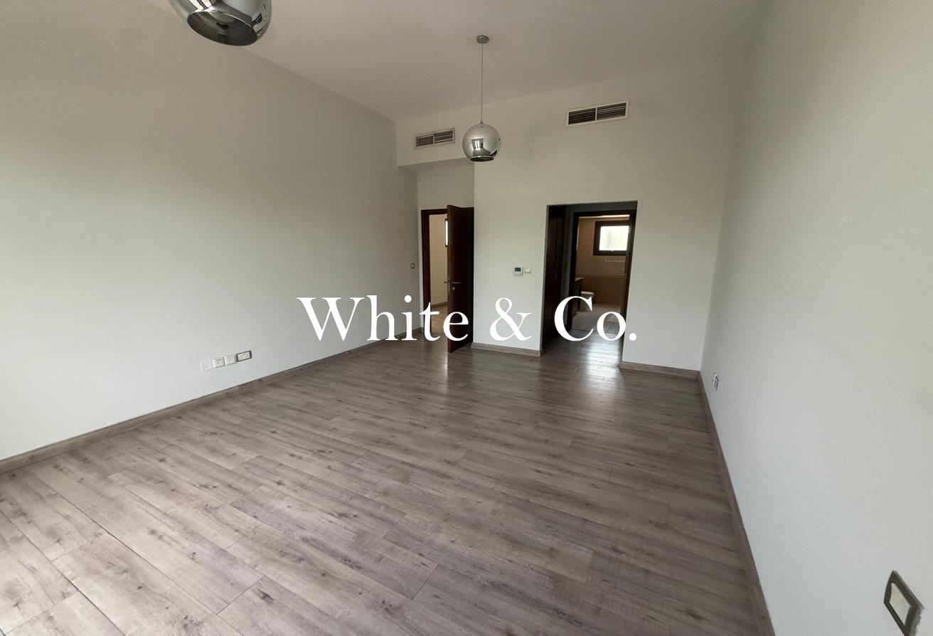 Corner Unit | Large Garden | Single Row photo 11