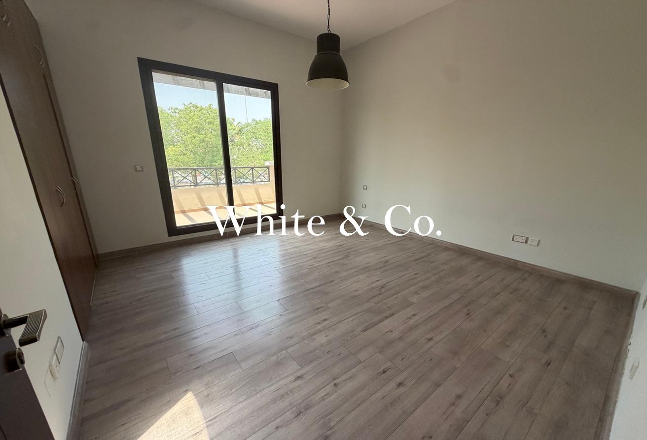 Corner Unit | Large Garden | Single Row photo 14