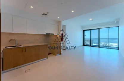 Apartment - 2 Bedrooms - 2 Bathrooms for rent in Seagate Building 1 - Seagate - Mina Rashid - Dubai