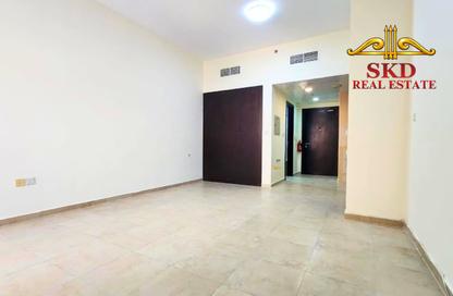 Apartment - Studio - 1 Bathroom for rent in Silicon Gates 1 - Silicon Gates - Dubai Silicon Oasis - Dubai