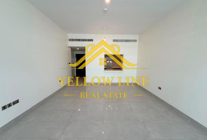 135648800 - Property Image 3
